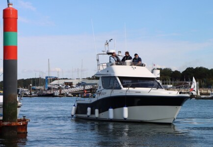 Boat Handling Kingfisher Motor