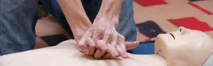 HealthandSafetyatWorkFirstAid-WRqEcE.jpg