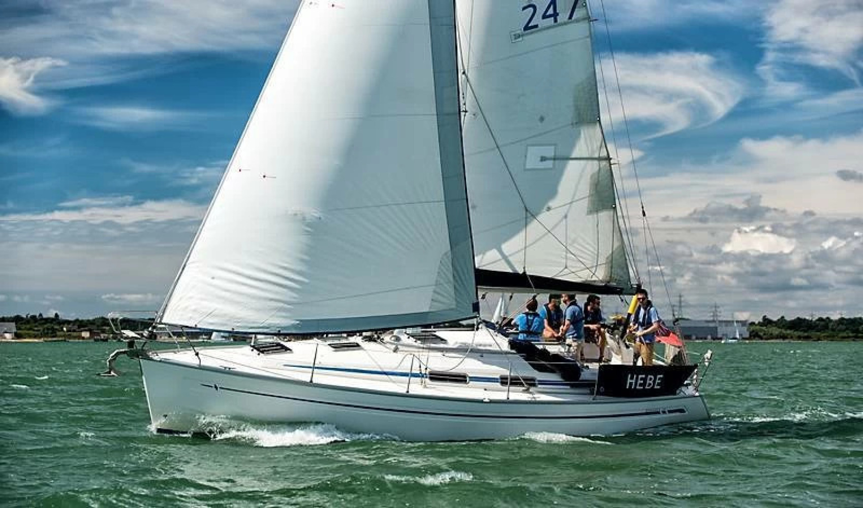 Yacht Sail Trim & Sailing Skills - Solent Boat Training