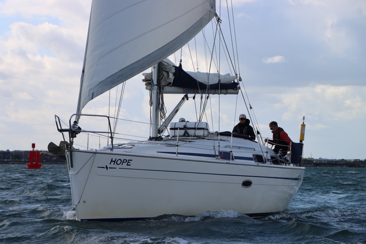 5 CLEAR Reasons to Choose Solent Boat Training 5 CLEAR Reasons to Choose Solent Boat Training