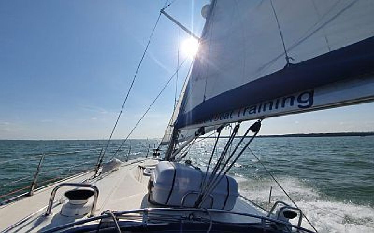 Own Boat Tuition Sail