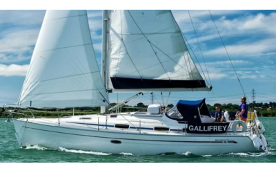 Bavaria 37 Sailing Yacht Solent Boat Training