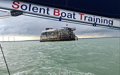 2DaySolentSailingExperienceBuilder-SolentBoatTraining.jpg