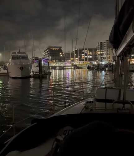 NightSailing-y5W1Yu.png