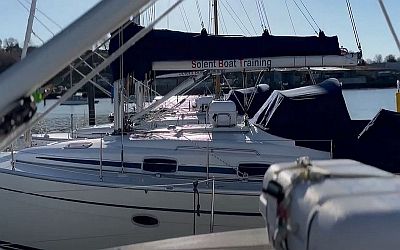 Sailing Mile & Experience Building - Solent Boat Training